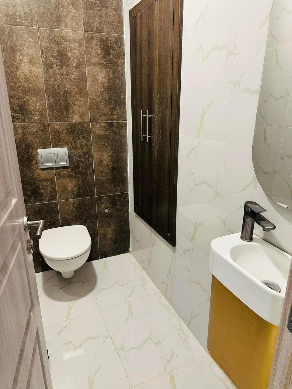 Abidjan, Plateau, Hotel Tiama